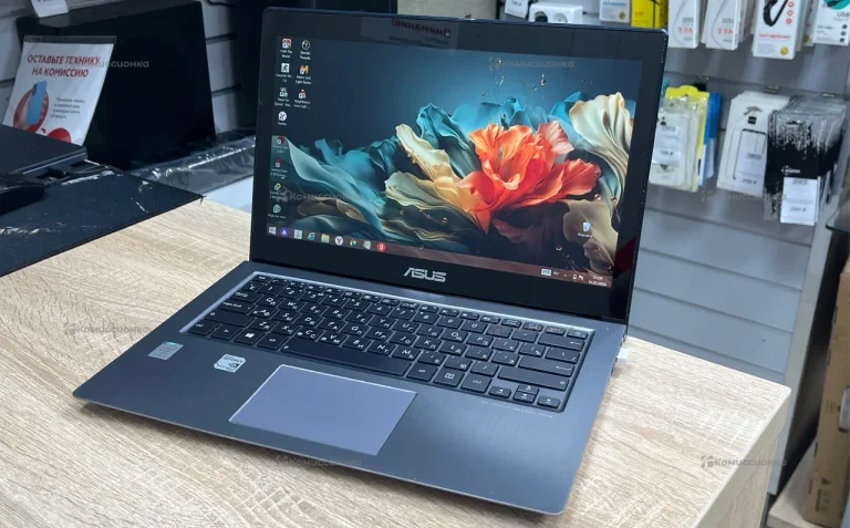 Ноутбук ASUS UX302L