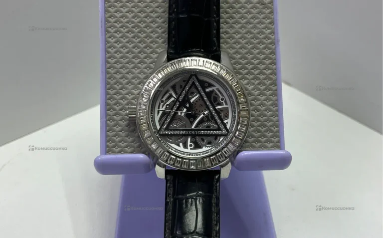 Наручные часы Guess