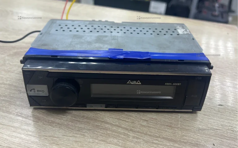 Автомагнитола  Aura AMh-600BT