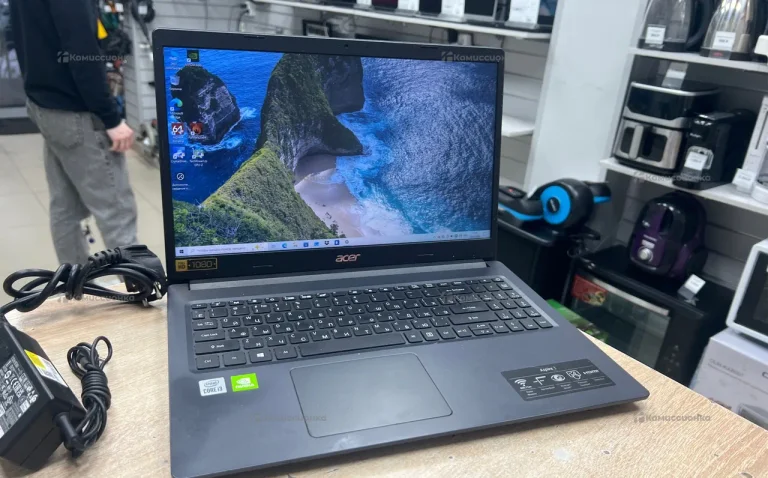 Ноутбук  Acer aspire 3