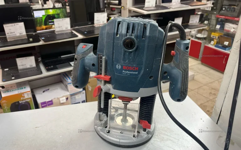 Фрезер Bosch GOF 130