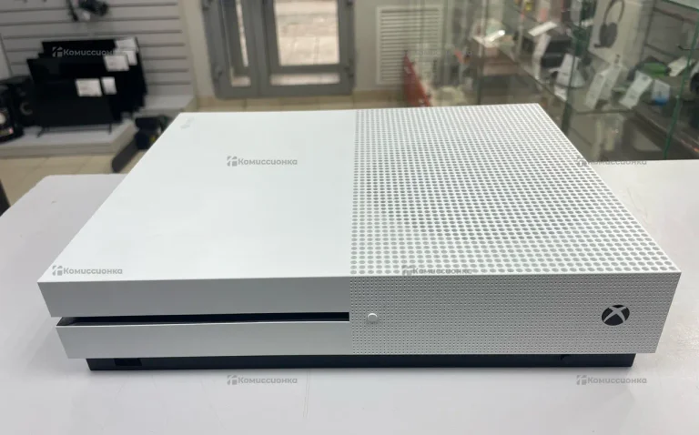 Приставка Xbox One S 1 TB