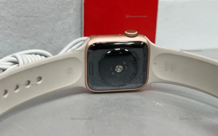 Часы Apple Watch se 40mm
