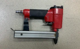 Купить Гвоздезабивной пистолет Tab Gun C325 б/у , в Рязань Цена:3900рублей