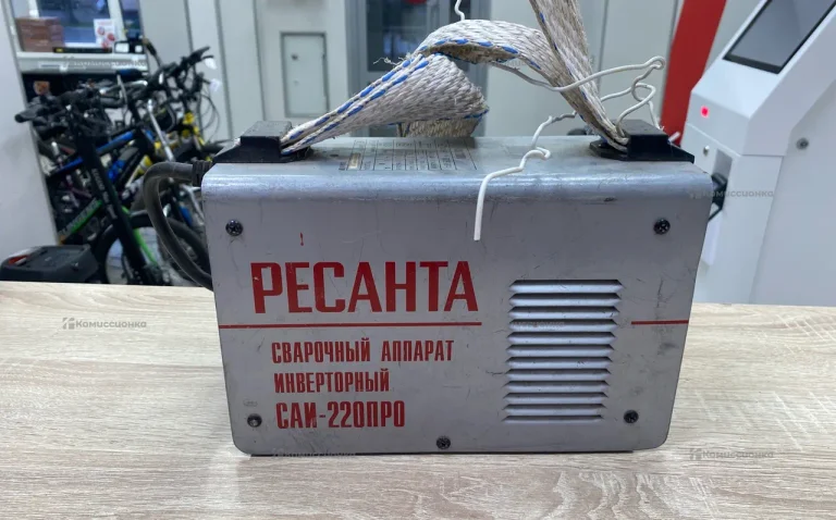 Сварочный аппарат Ресанта САИ-220ПРО