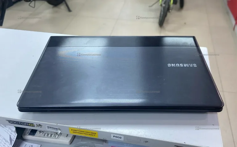 Ноутбук Samsung 305E