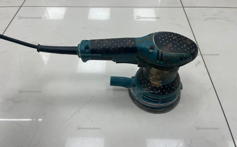 Шлифовальная машина Makita BO5040
