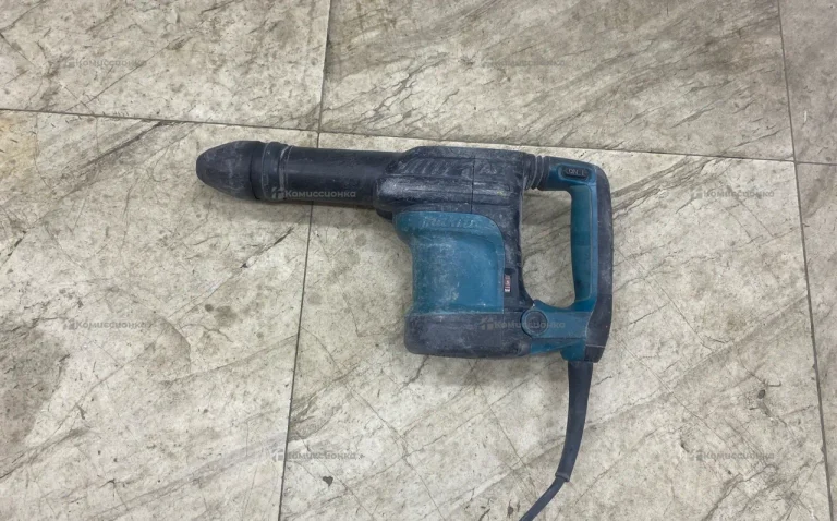 Отбойный молоток makita HM0871C