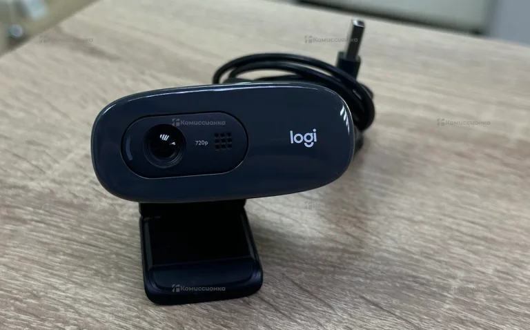 Вебкамера Logi 720p