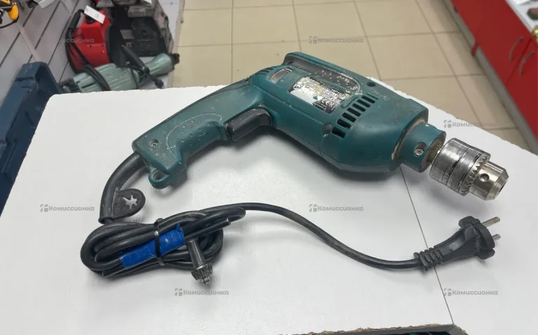Дрель Makita HP1640