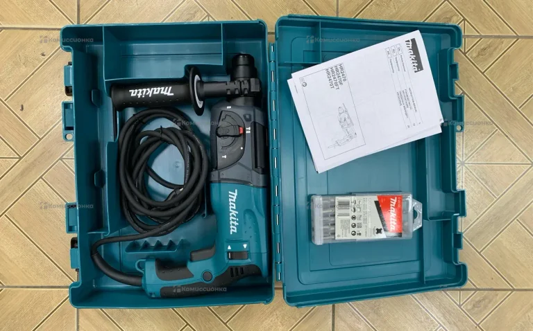 Перфоратор Makita HR2470