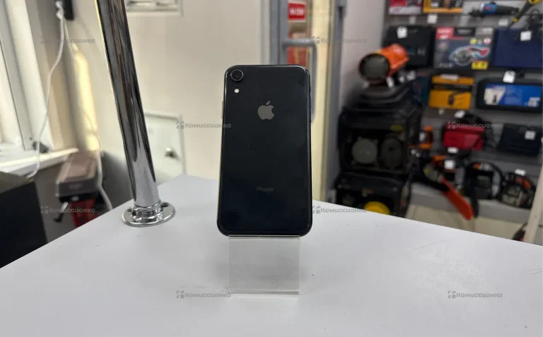 Apple iPhone XR 3/64 ГБ