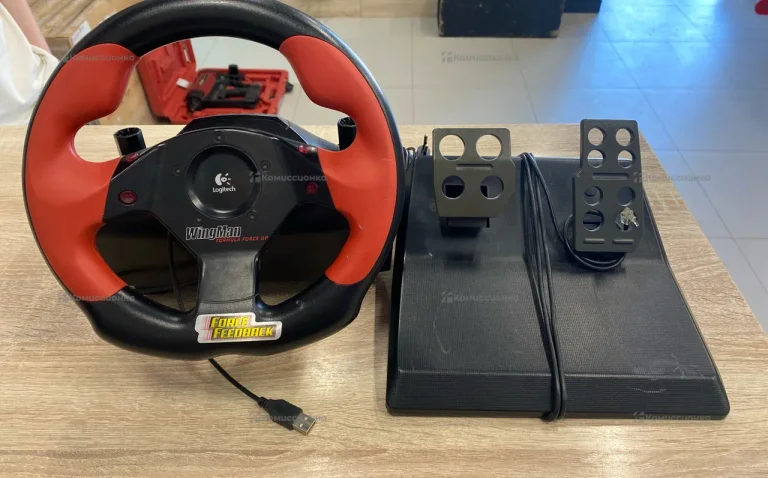 Руль с педалями Logitech Wing Man