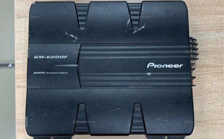 Усилитель  Pioneer GM-6200F