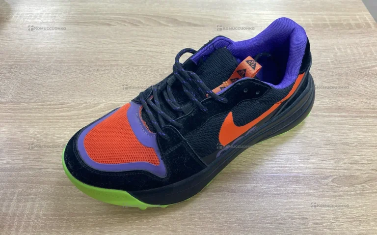 Кроссовки Nike ACG 43