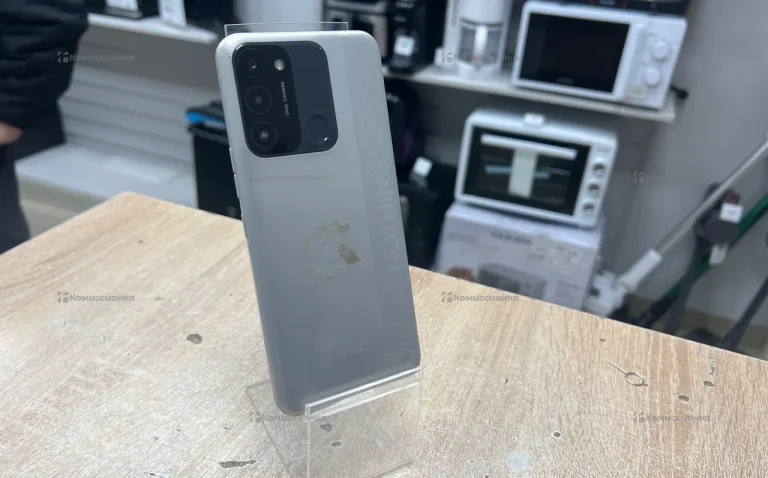 Tecno Spark 8C 4/64 ГБ