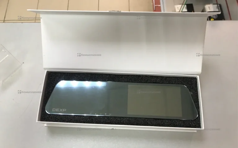 Видеорегистратор Dexp