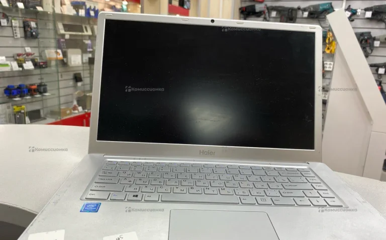 Ноутбук Haier U1520EM