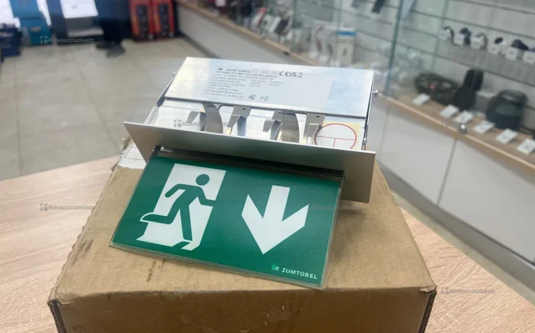 Zumtobel Artsign 75 P MRC E1D