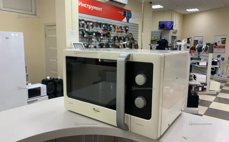Микроволновая печь  whirpool compact