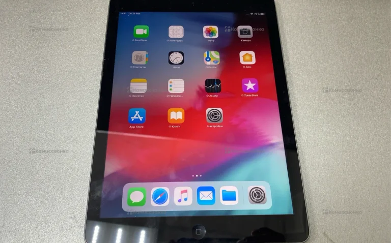 Планшет Apple IPad Air 16GB