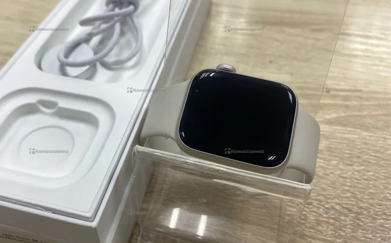 Часы  Apple Watch SE 40mm