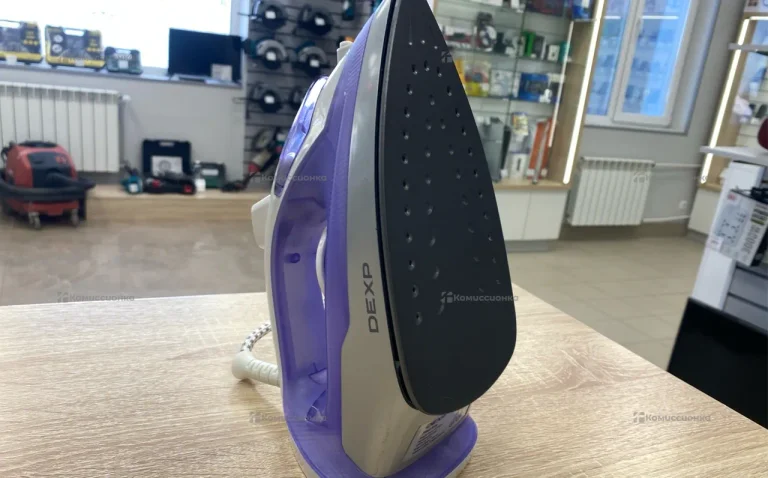 Утюг Dexp NS1600C