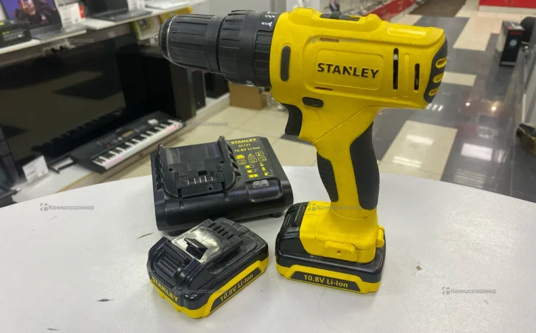 Шуруповерт Stanley SCH12S2