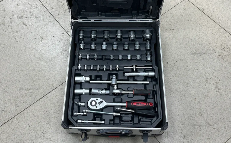 Набор инструментов в виде чемодана Дед Макар