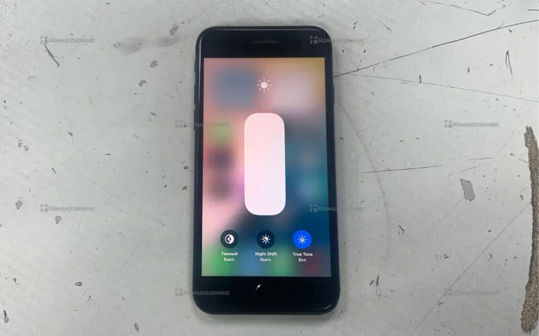 Apple iPhone SE (2022) 4/64 ГБ