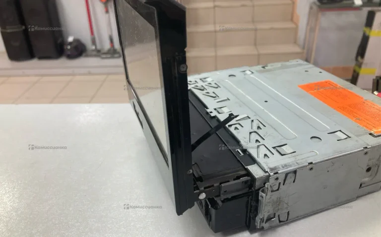 Автомагнитола  pioneer AWH-5400DVD