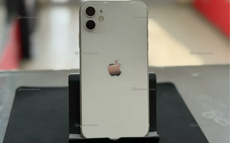 Apple iPhone 11 4/128 ГБ