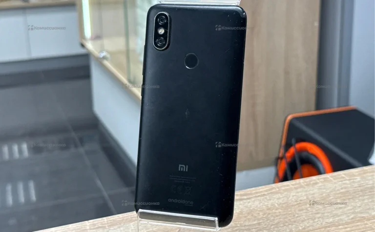 Xiaomi Mi A2 (Mi 6X) 4/64 ГБ