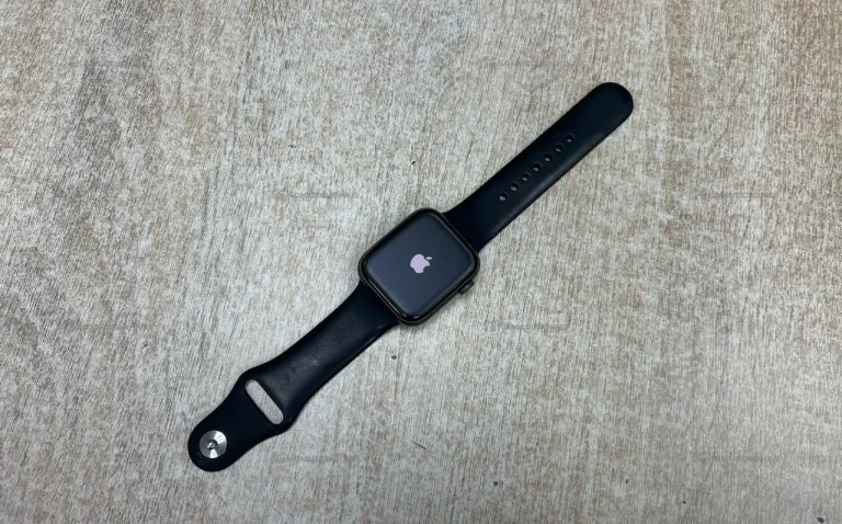 Apple Watch SE 44mm