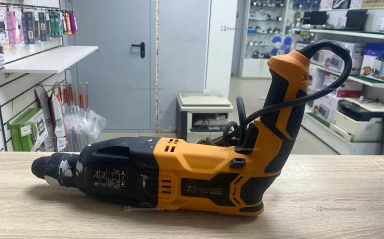 Перфоратор DEKO DKH950W