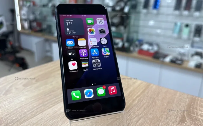 Apple iPhone SE (2020) 4/64 ГБ