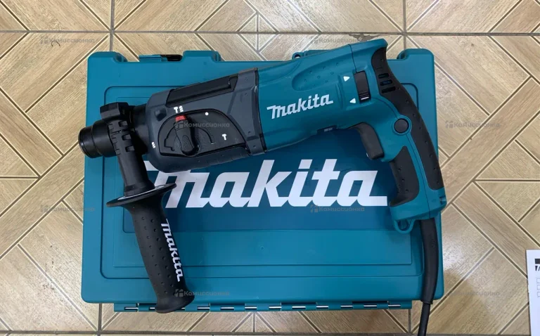 Перфоратор Makita HR2470