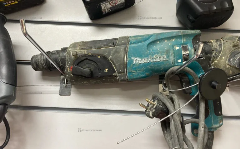 Перфоратор Makita 2470*
