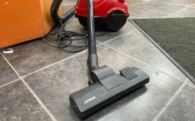 Купить Пылесос  Scarlett 1400W б/у , в Красноярск Цена:1190рублей