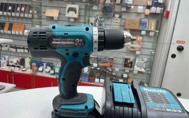 Шуруповерт Makita DDF453