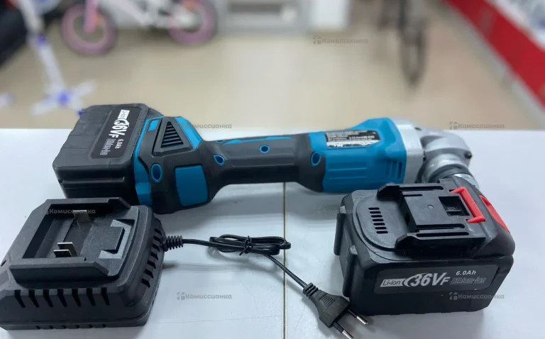 Аккумуляторная УШМ MAKITA