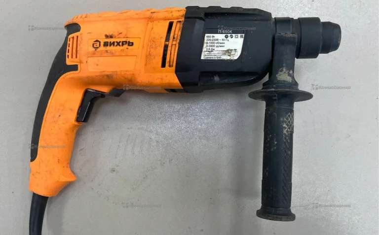 Перфоратор Вихрь П-650к
