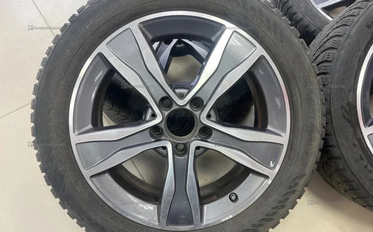 Литые диски Mercedes (зимняя резина) 225/50R17