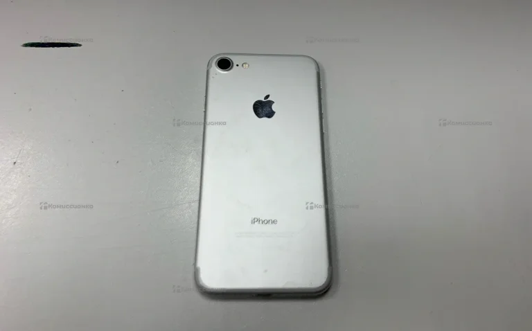 Apple iPhone 7 2/32 ГБ