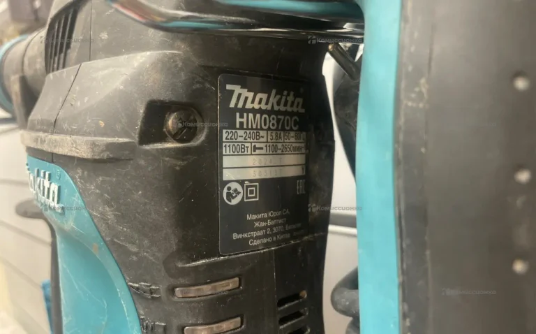 Отбойный молоток Makita HM0870C