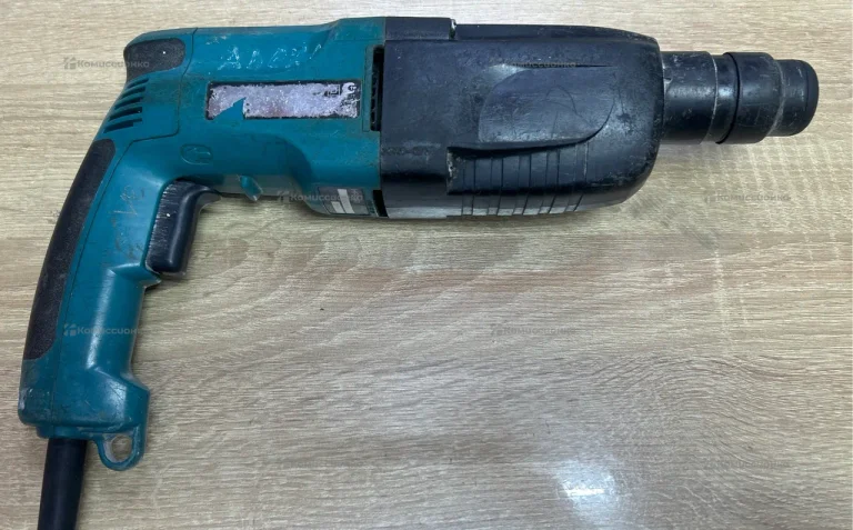 Перфоратор Makita HR2450