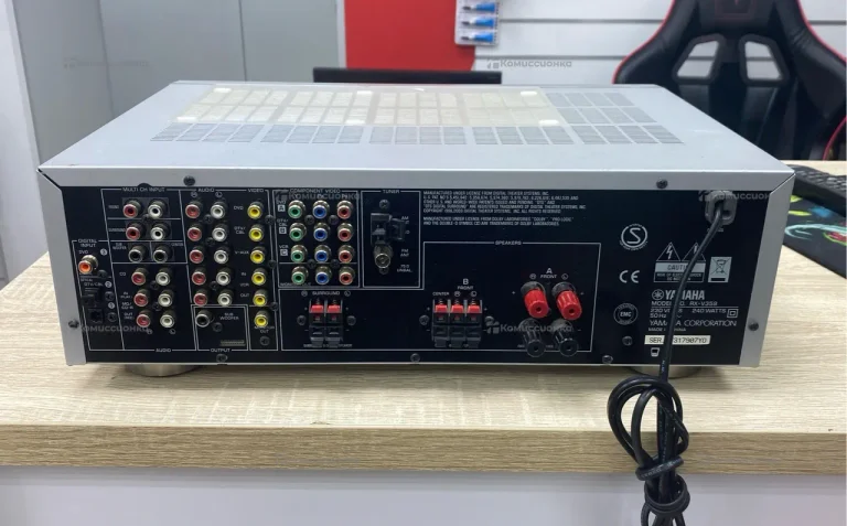 Ресивер Yamaha RX-V359