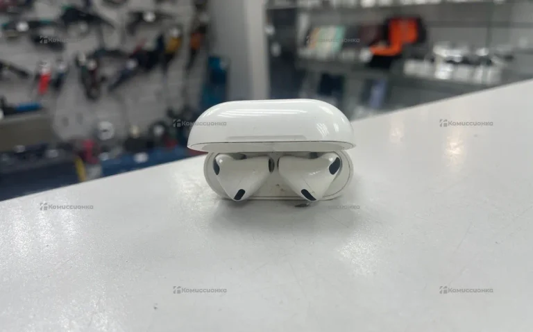 AirPods 4 anc