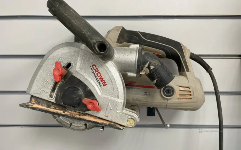 Штроборез Crown Professional CT13683-150
