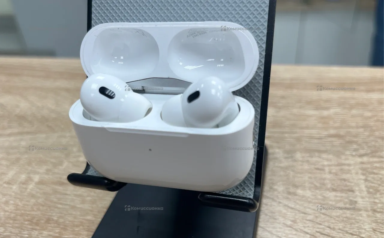 Купить Наушники Apple AirPods Pro 2 Type-C б/у арт. 2036600743779
